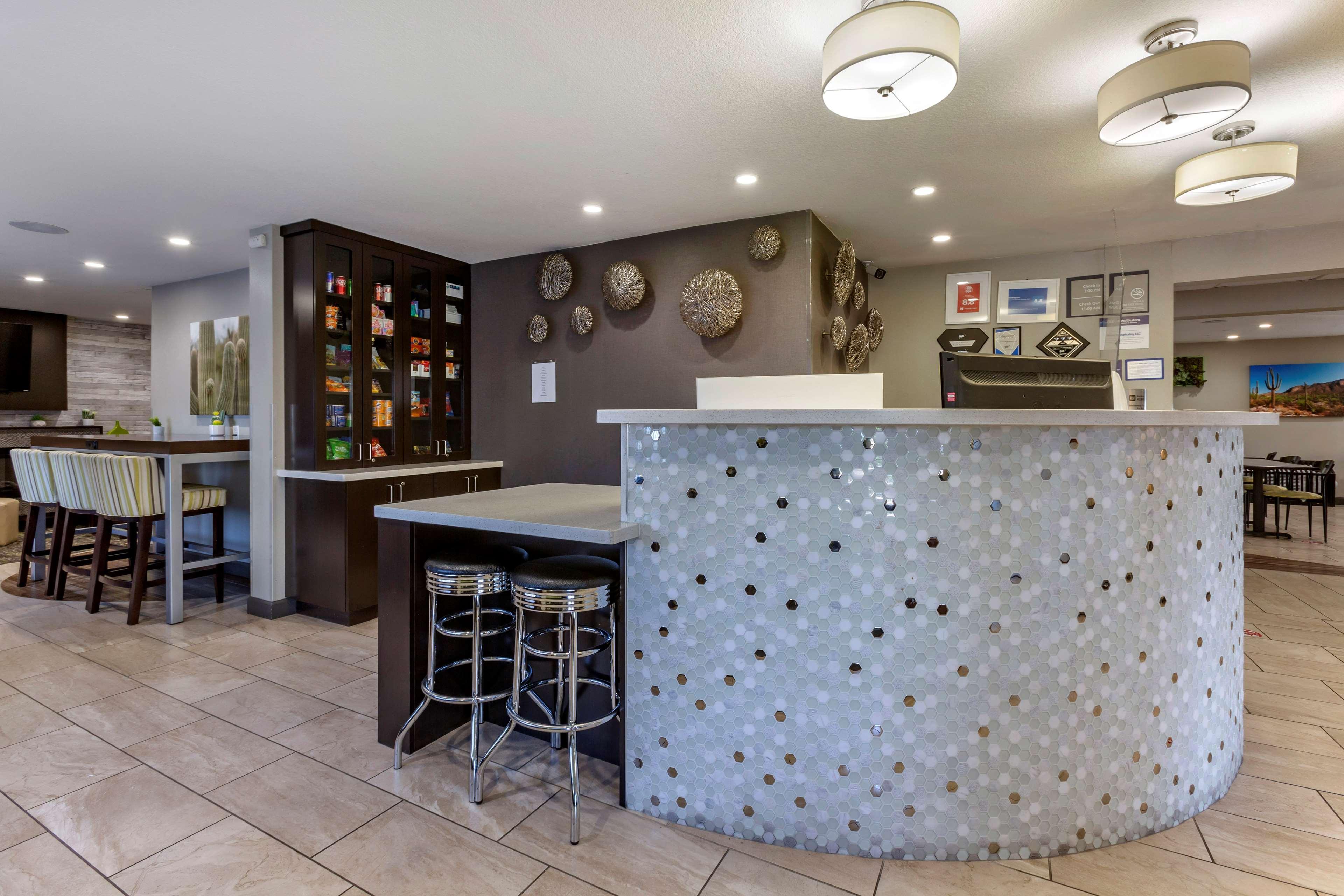 Best Western North Phoenix Hotel Экстерьер фото