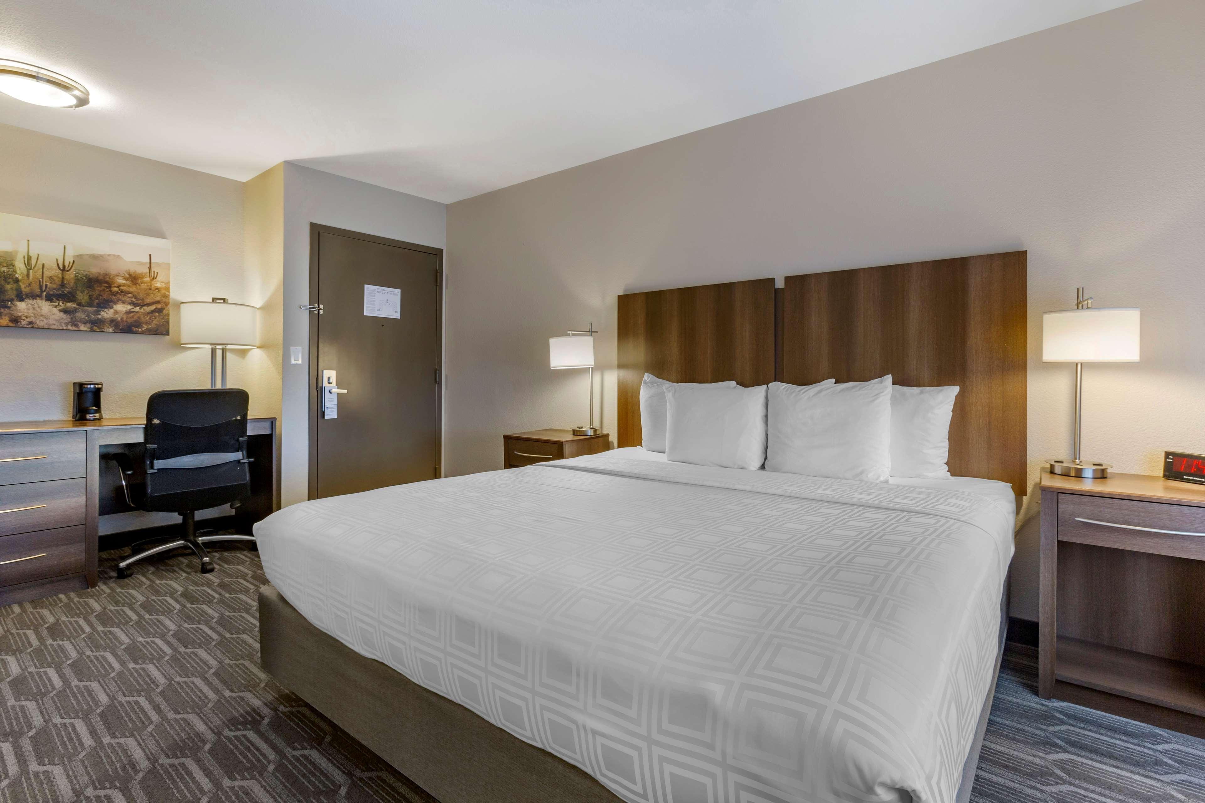 Best Western North Phoenix Hotel Экстерьер фото