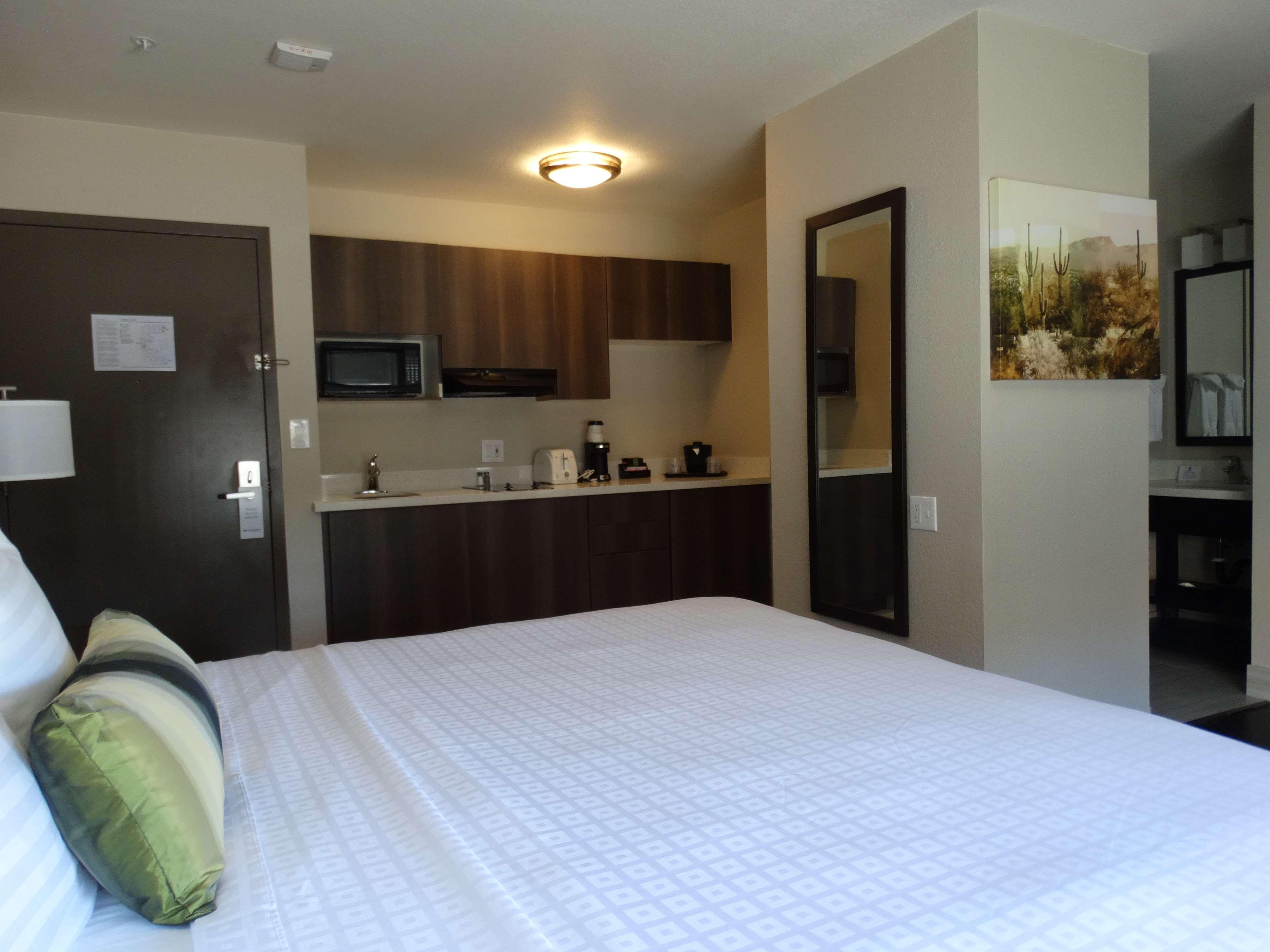Best Western North Phoenix Hotel Экстерьер фото