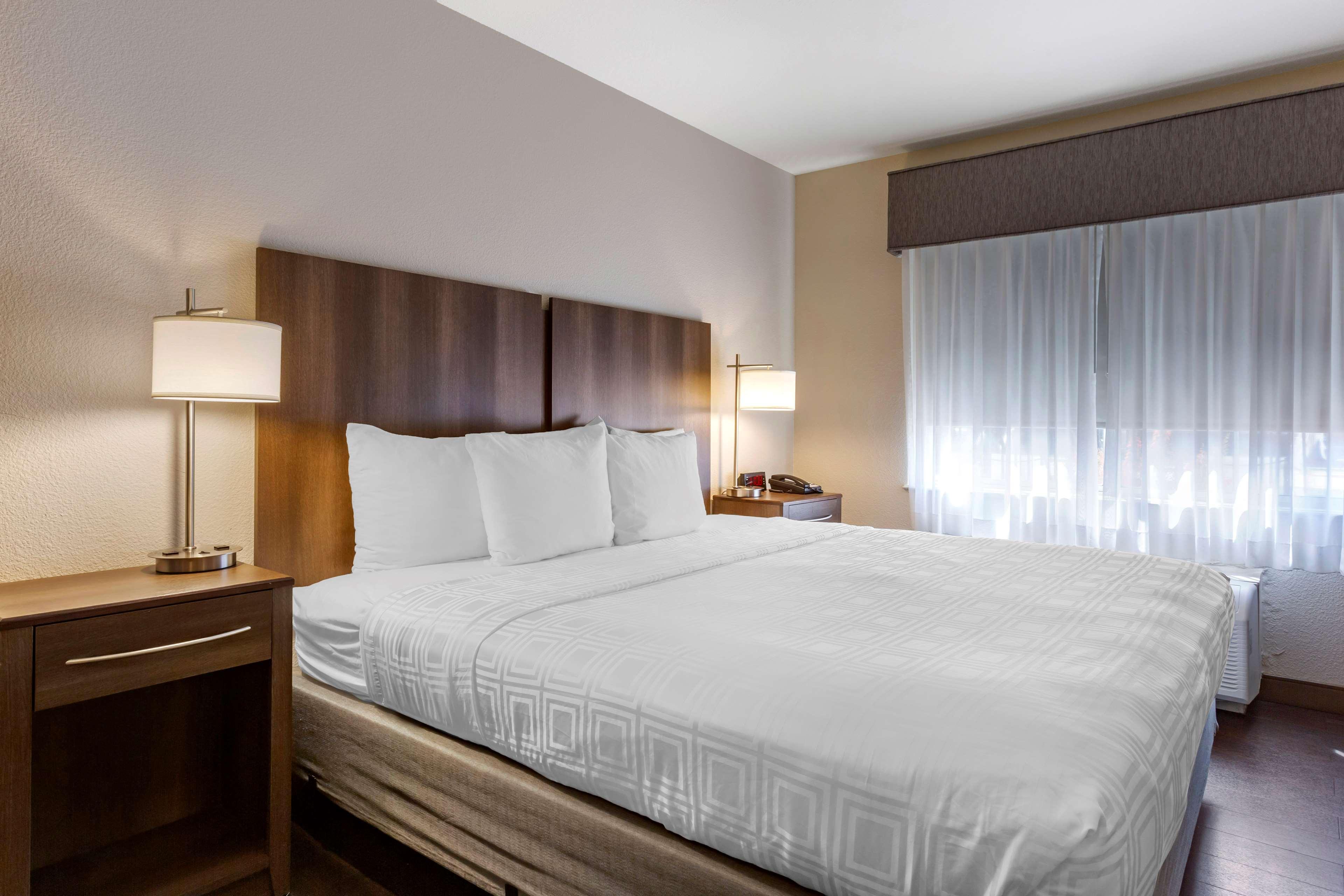 Best Western North Phoenix Hotel Экстерьер фото
