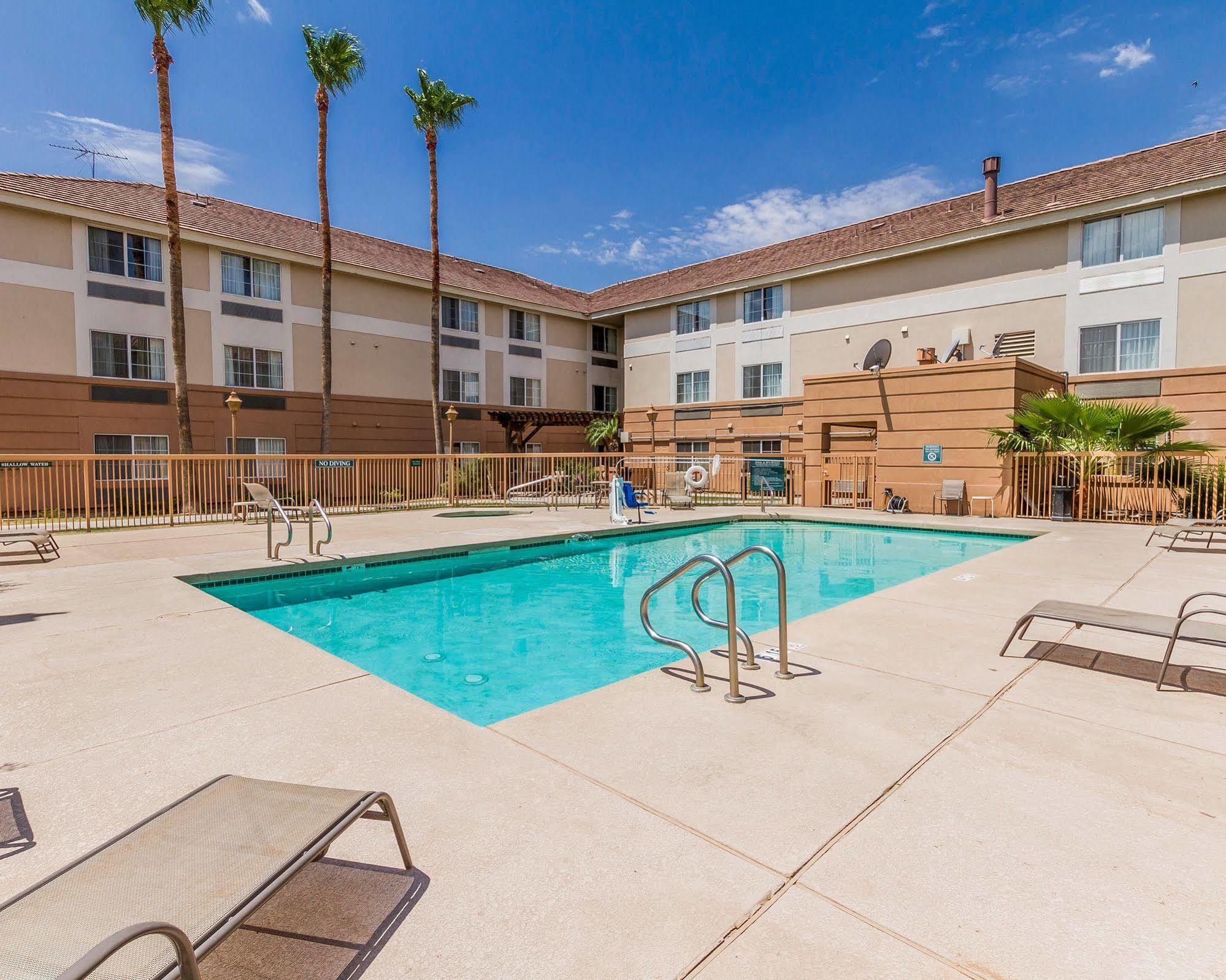 Best Western North Phoenix Hotel Экстерьер фото